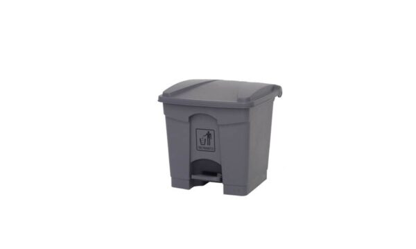 PAPELERA PEDAL 30 lts CON TAPA GRIS
